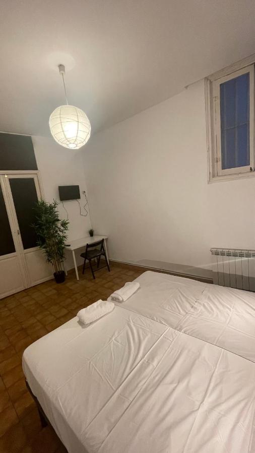 Leon Habitaciones Madrid Exterior foto